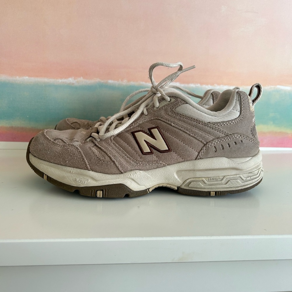 SOLD | New Balance Brown and Cream Suede Sneakers Size 7.5